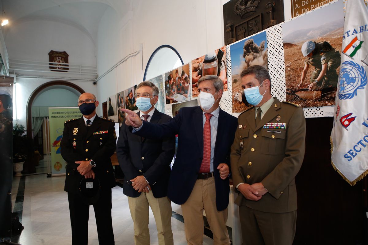 'Misión Líbano', una exposición fotográfica en la Subdelegación de Defensa