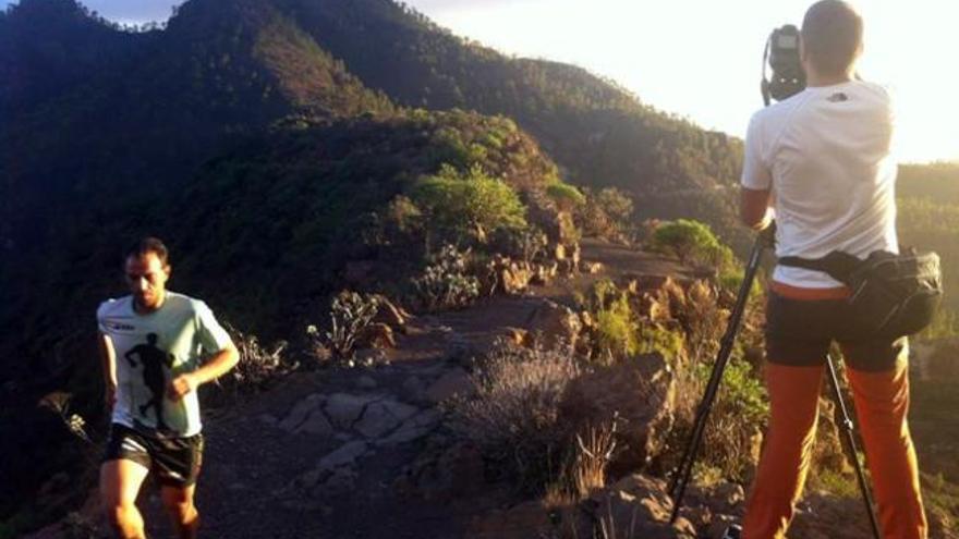 Corredor durante una edición de la Transgrancanaria.