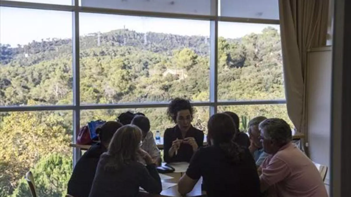 Rèplica municipal: "L'ajuntament no tancarà el Centre Cívic Vallvidrera-Vázquez Montalbán"