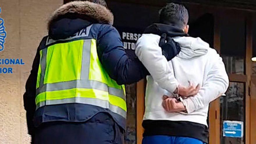 Taxistas pedirán que los detenidos por los asaltos no puedan volver a subir a un taxi