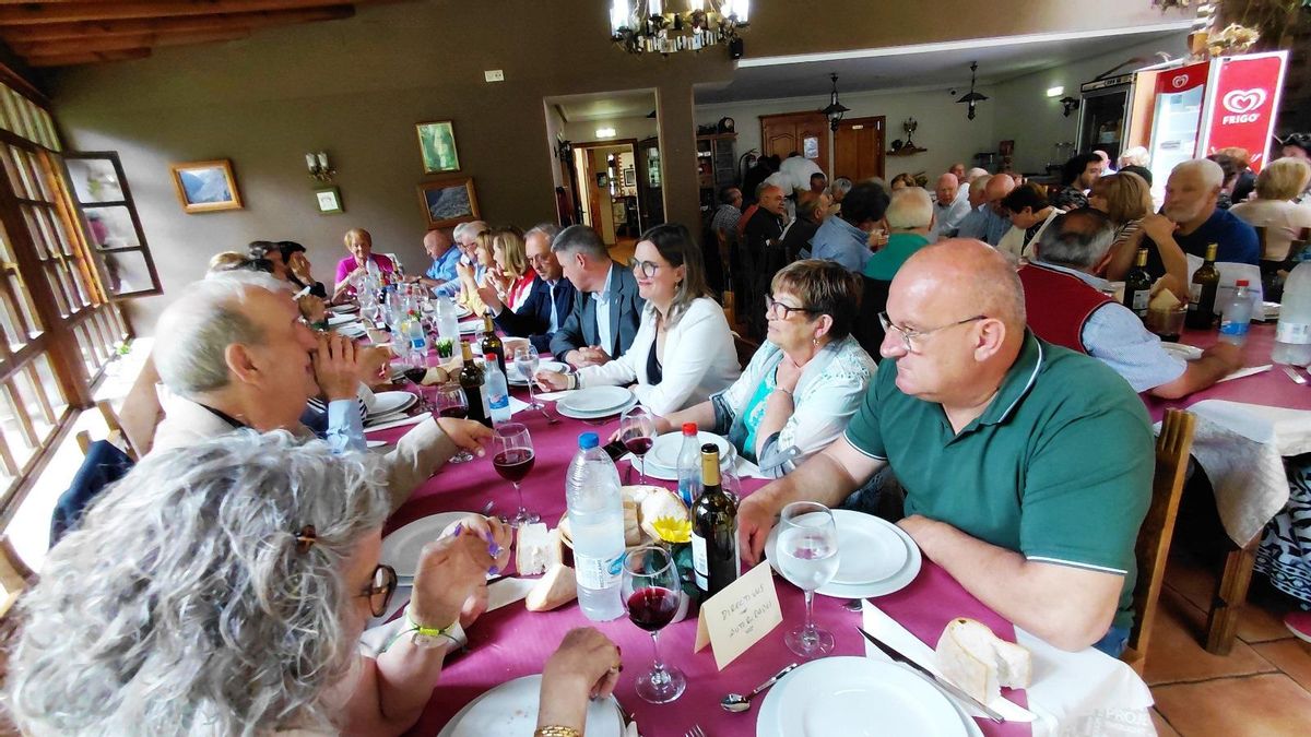 La fiesta de verano de los mayores de Ponga.