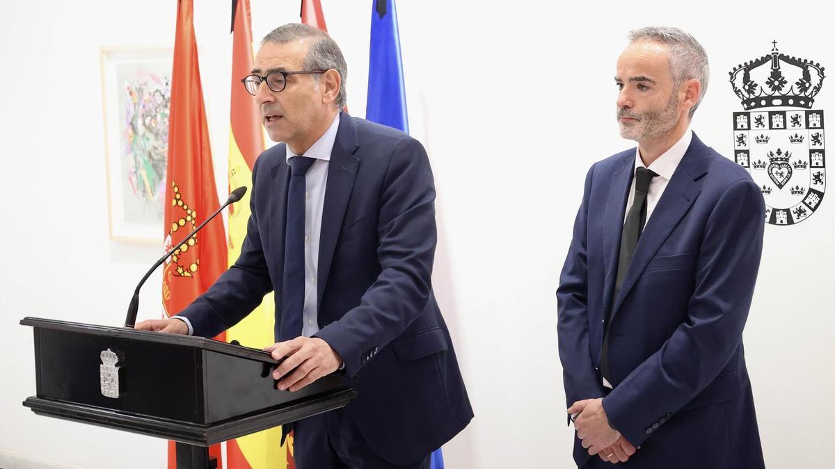 José Luján y Samuel Baixauli, exrector y rector de la UMU.