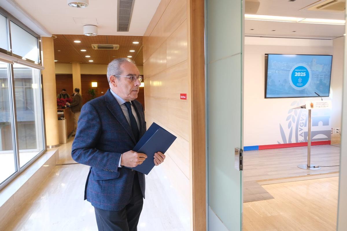 Francisco Soler, antes de presentar los presupuestos este lunes.