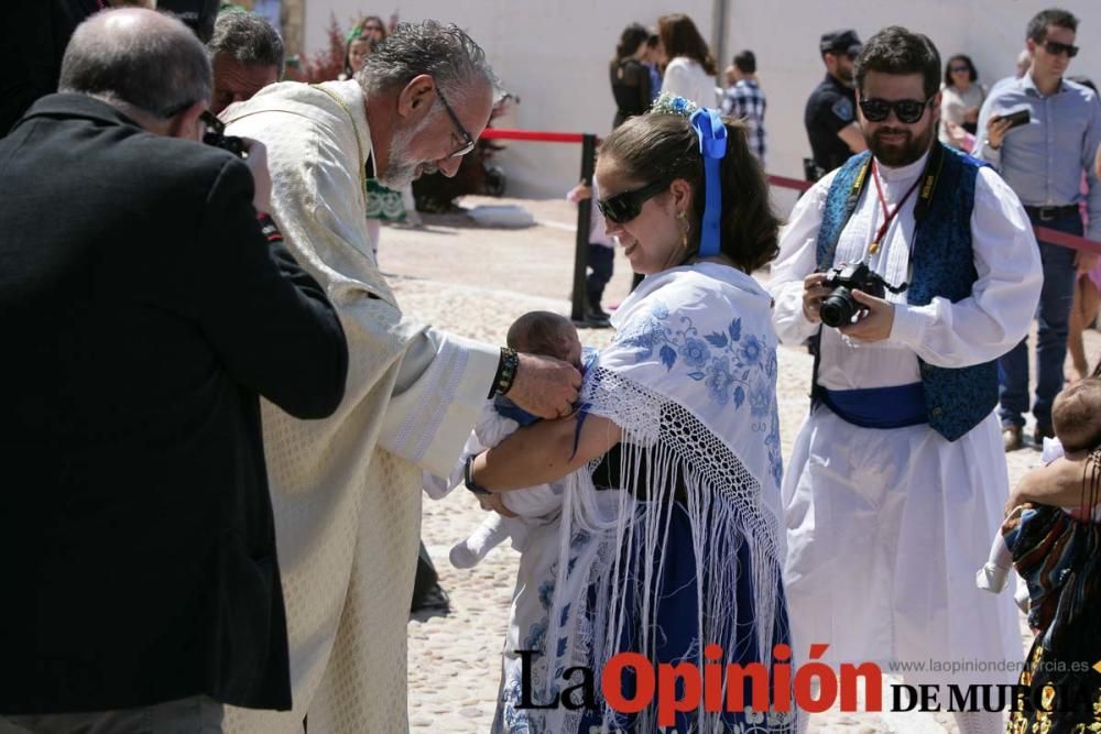 Ofrenda de flores en Caravaca: imposición de cruce