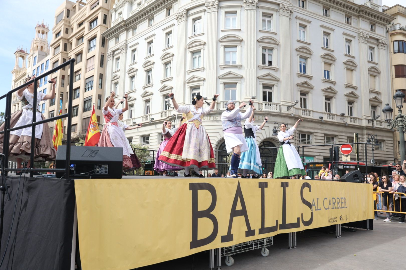 Las Fallas 2024 empiezan bailando