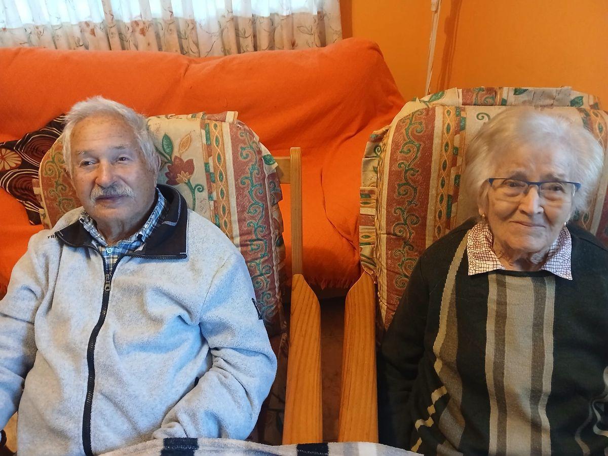 Carmen Navalón y Ramón Rebollar, en su domicilio.