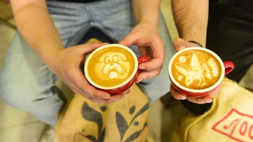 De servir 'lattes' a trabajar con estrellas Michelin: los baristas de A Coruña que conquistan con su café de especialidad
