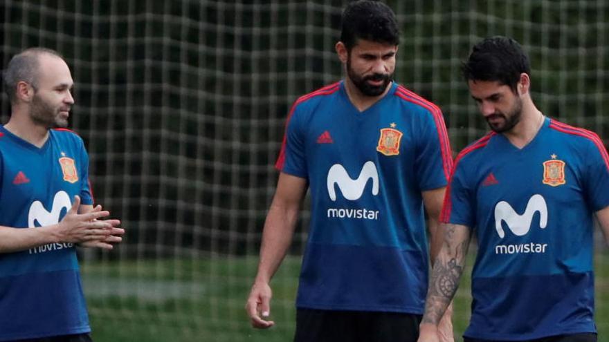 Iniesta, Costa e Isco, en Kaliningrado.