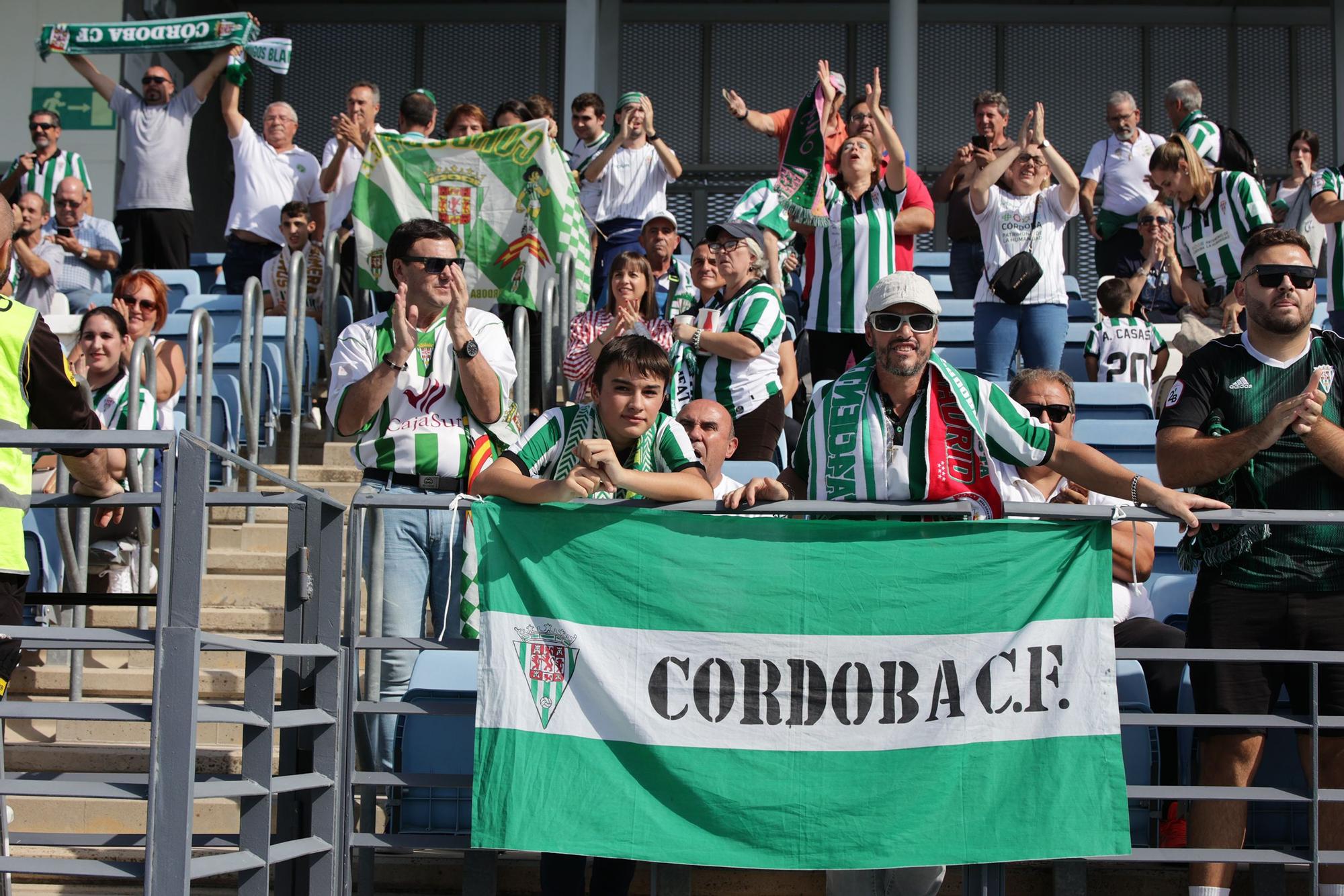 Los aficionados en el Real Madrid Castilla.Córdoba CF