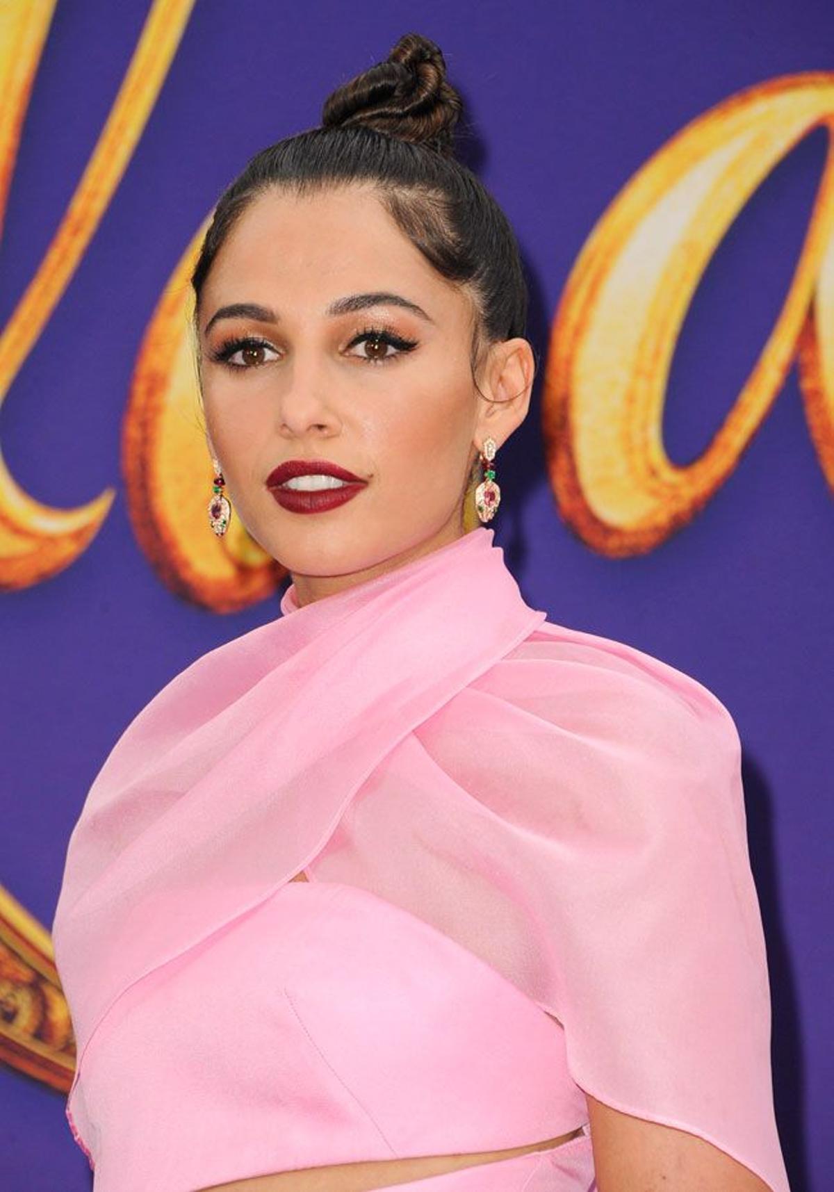 Naomi Scott en el estreno mundial de Aladdin