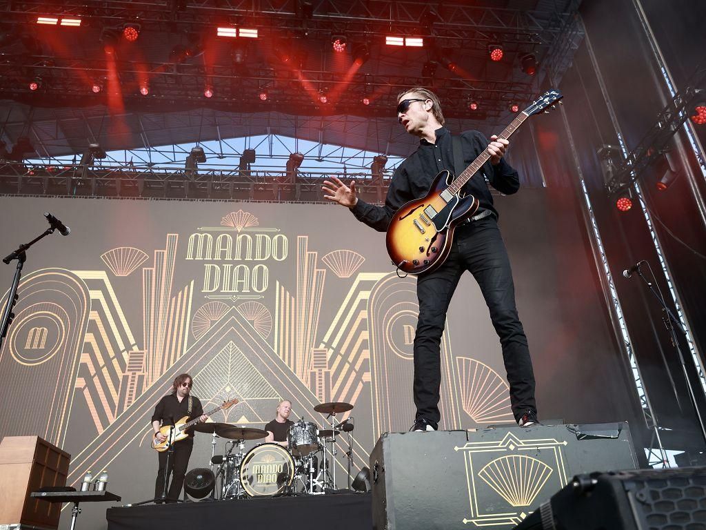 Actuación de Mando Diao y ambiente en el Warm Up (II)