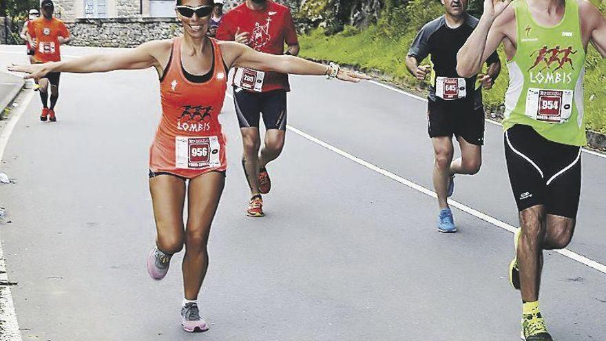 Más de 1.200 atletas en la Media Maratón "EDP-Ruta de la Reconquista" - La  Nueva España