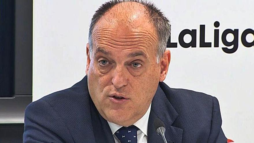 Tebas: &quot;El Valencia tiene que vender jugadores&quot;