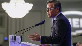 El PP de Madrid anticipa el choque en la Conferencia de Presidentes: "Si va a ser una sardana en homenaje a Illa no nos van a encontrar"