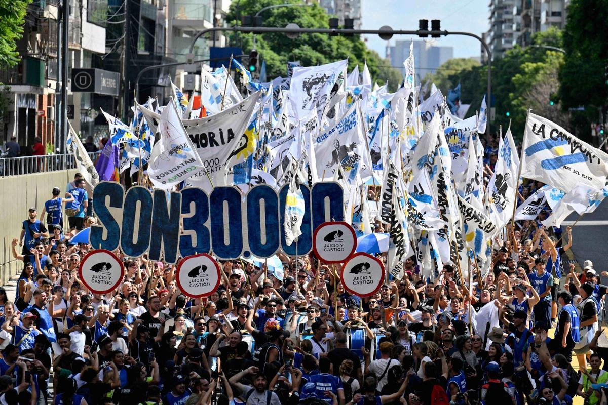 Masiva marcha en Argentina en conmemoración de las víctimas de la Dictadura a 48 años del golpe