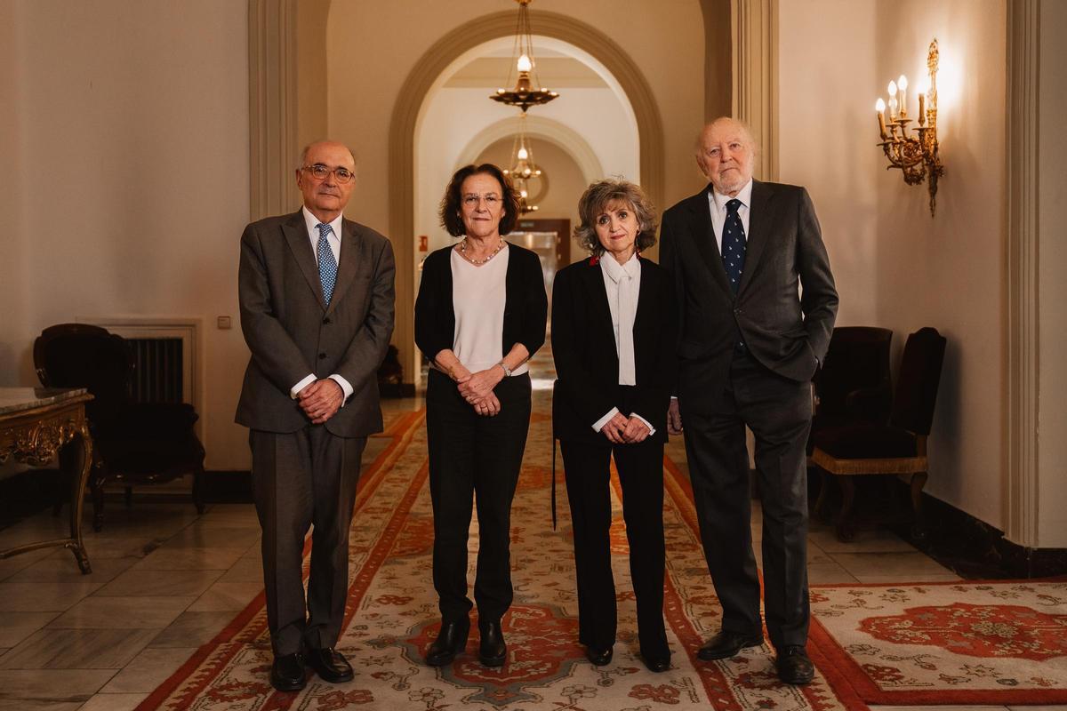 Benigno Pendás, Paz Andrés Sáenz de Santa María, María Luisa Carcedo y Alberto Aza