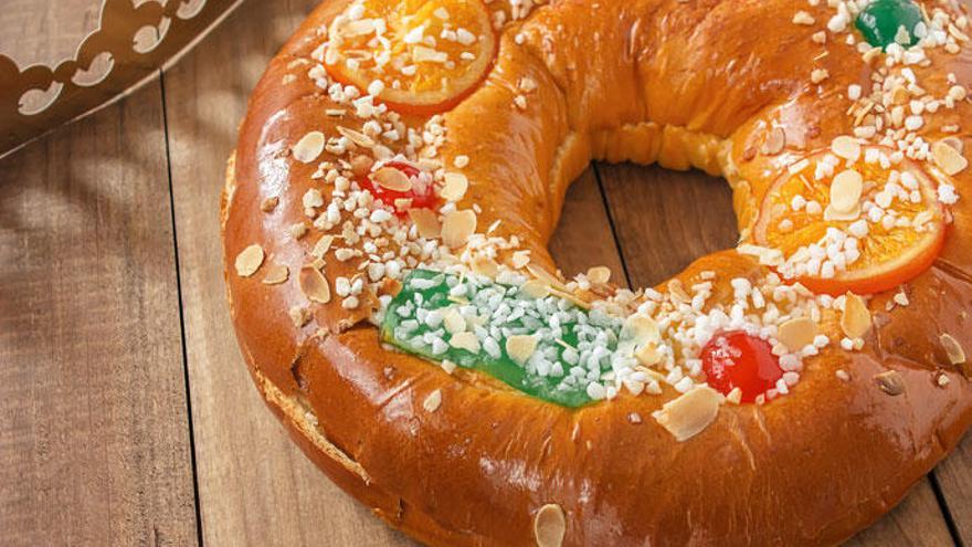 Cómo hacer un roscón de reyes casero de chocolate.