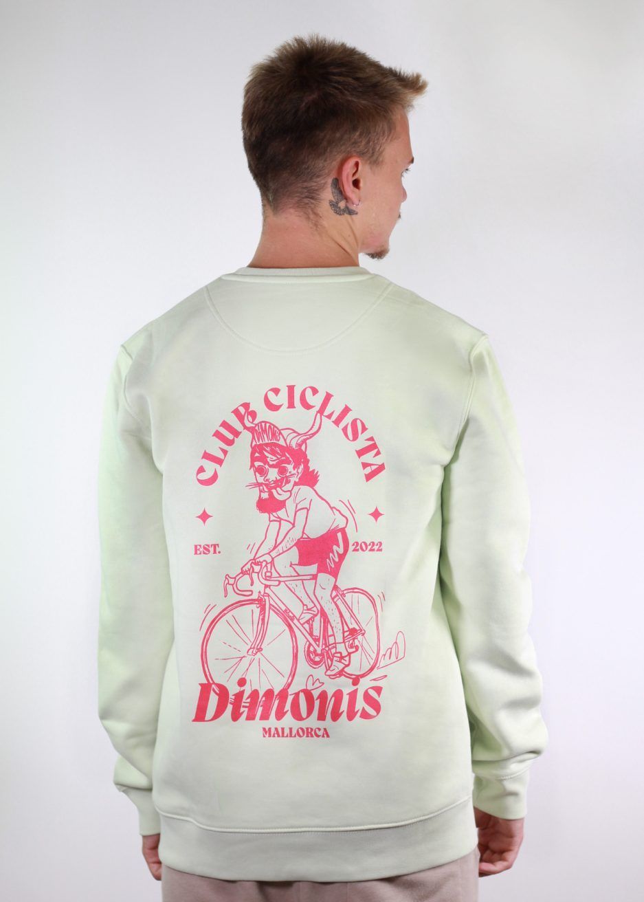 Bei Urlaubern beliebt: Der Pulli mit Logo des dimoni-Fahrradclubs.