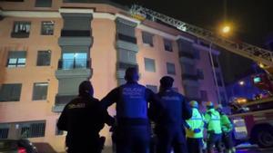 Tres persones moren en l’incendi d’un pis a Madrid