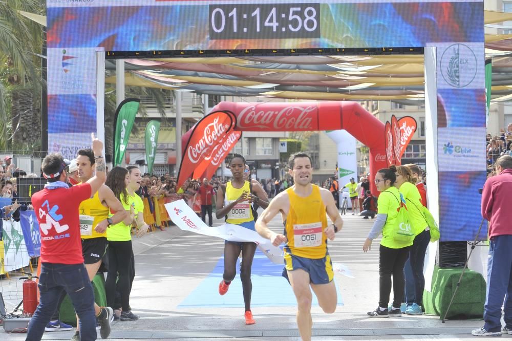 Las mejores imágenes de la Media Maratón de Elche