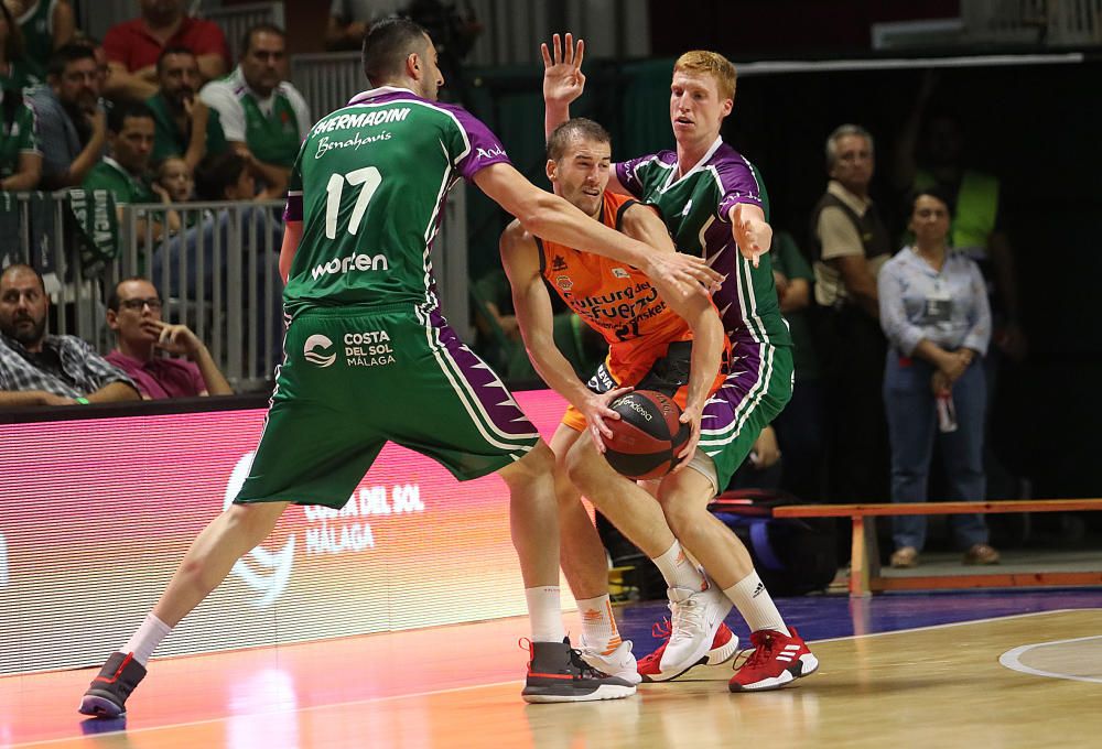 El conjunto de Luis Casimiro, con un inspirado Alberto Díaz (20 puntos), debuta en la Liga Endesa imponiéndose al Valencia Basket