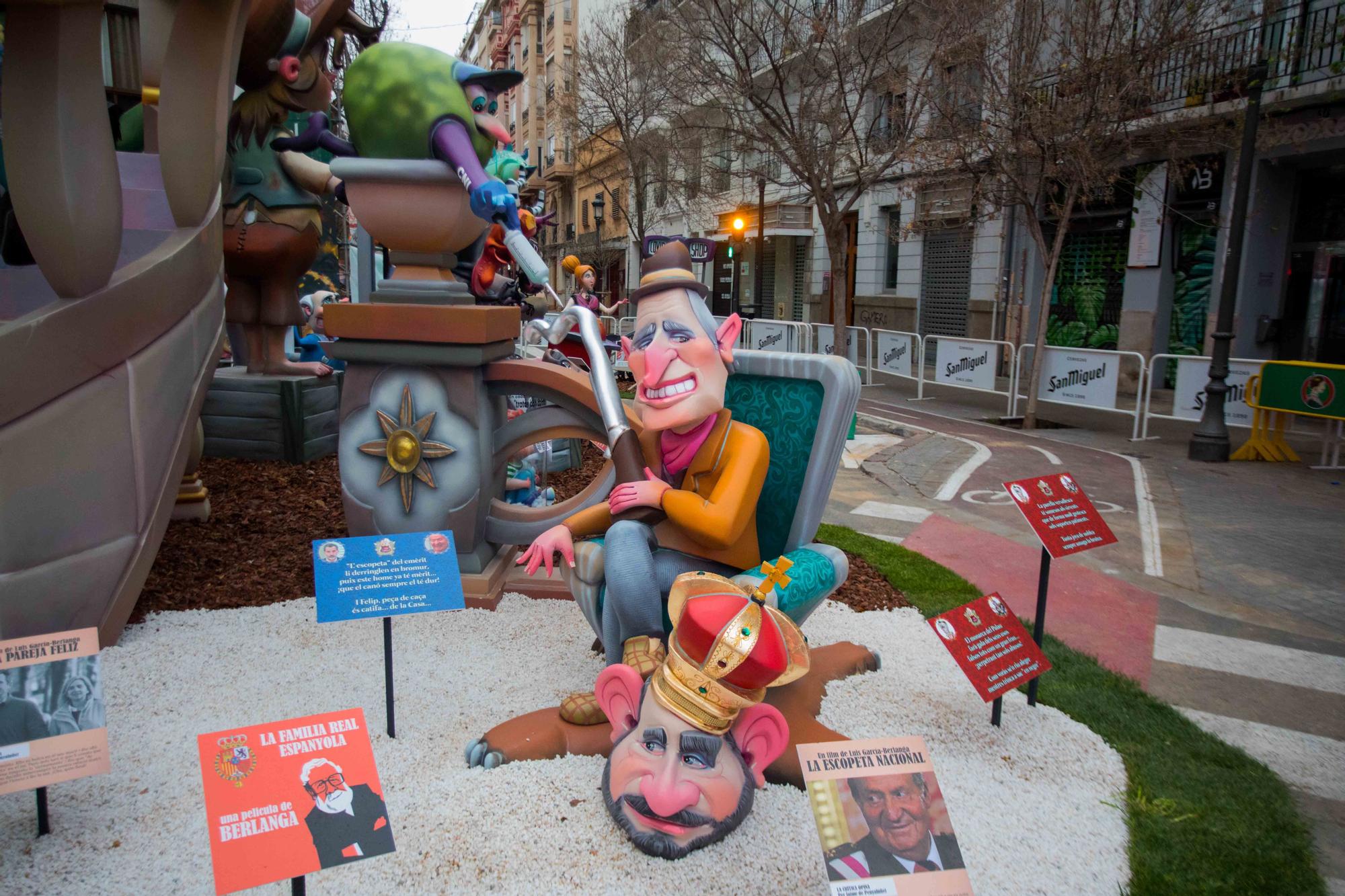 Todas las fotos de la falla Regne de València-Duque de Calabria