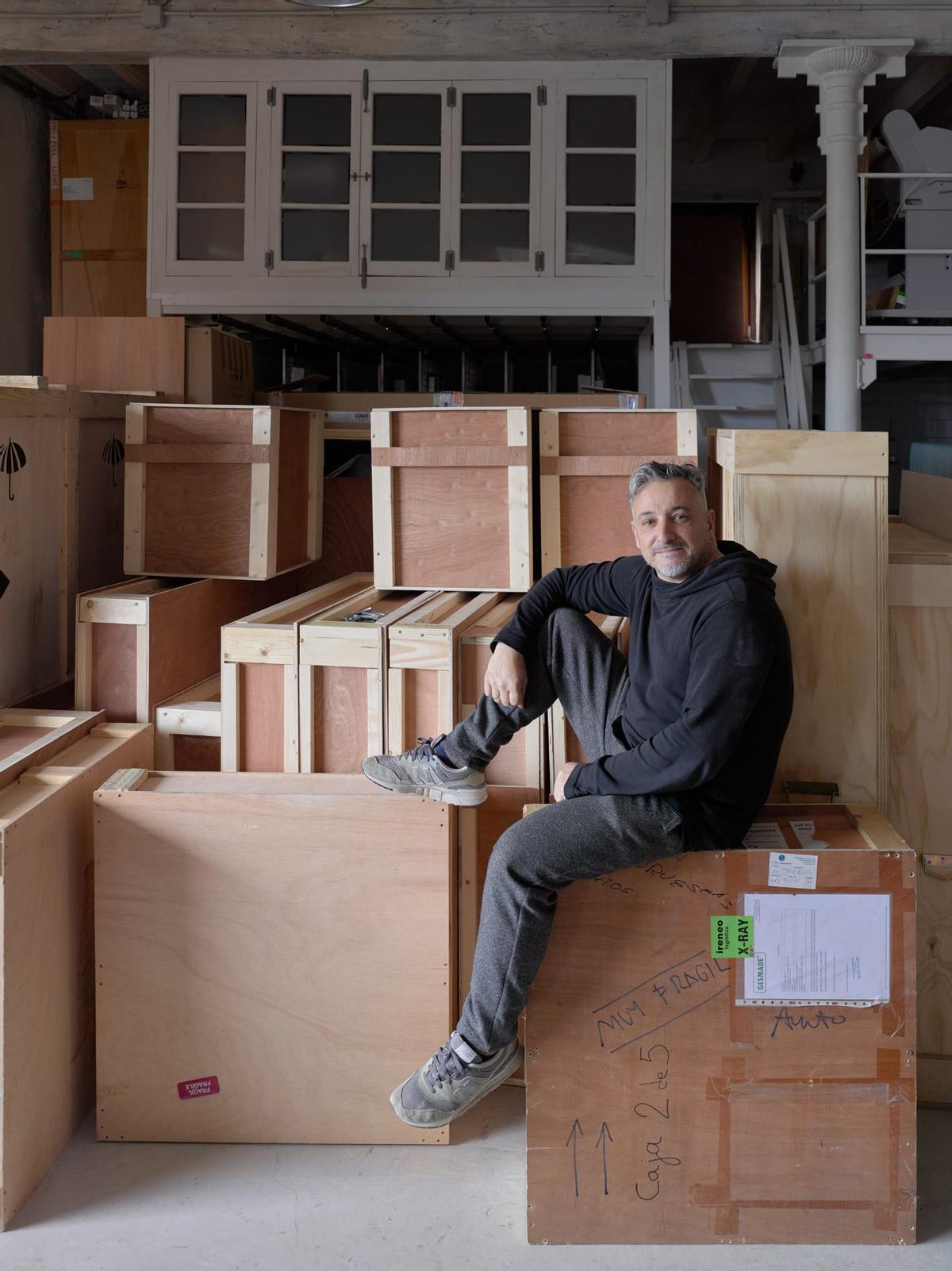 Pablo Armesto, en su estudio de Villaviciosa