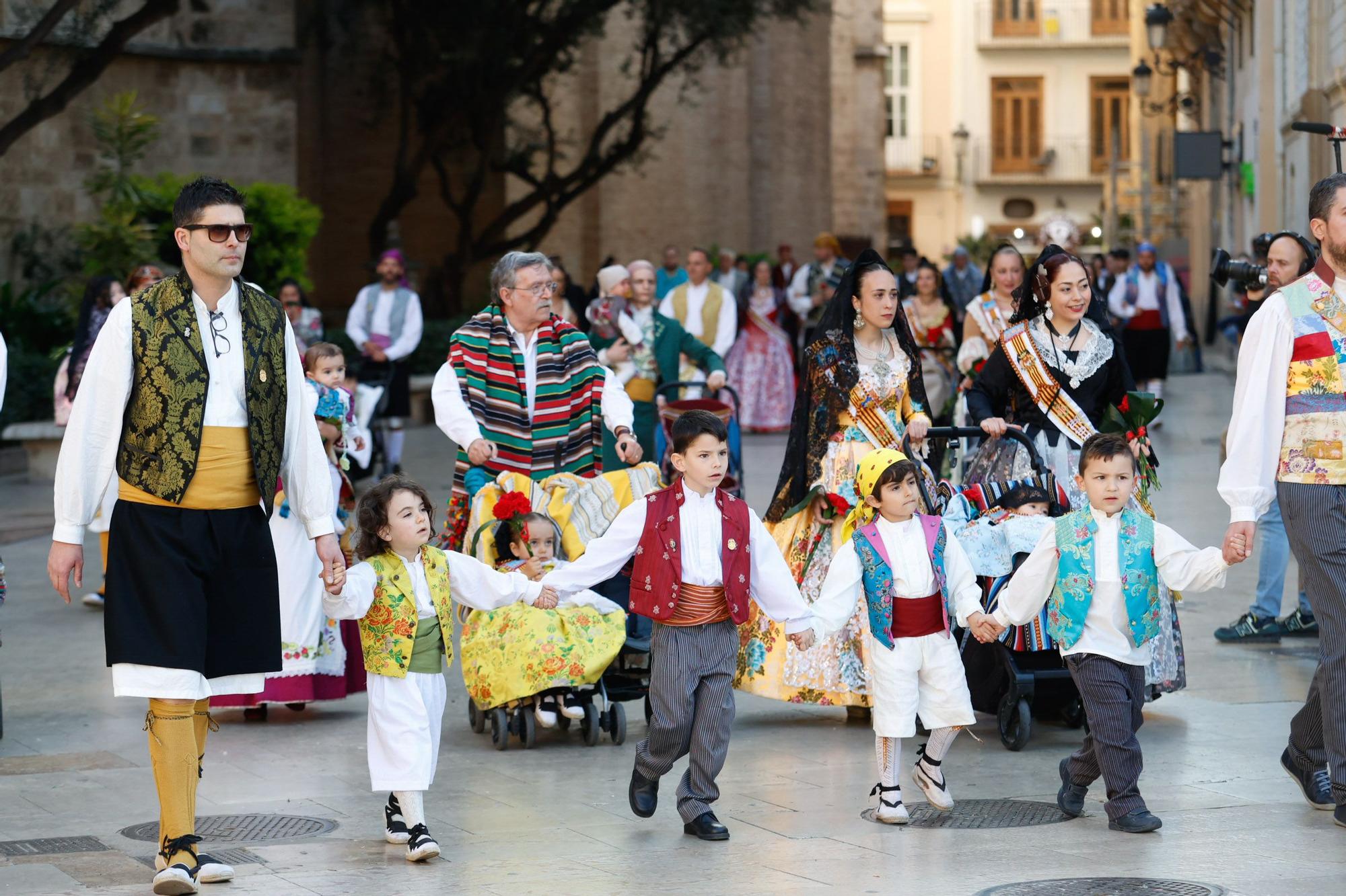 Búscate en el primer día de la Ofrenda en la calle San Vicente entre las 17:00 y las 18:00