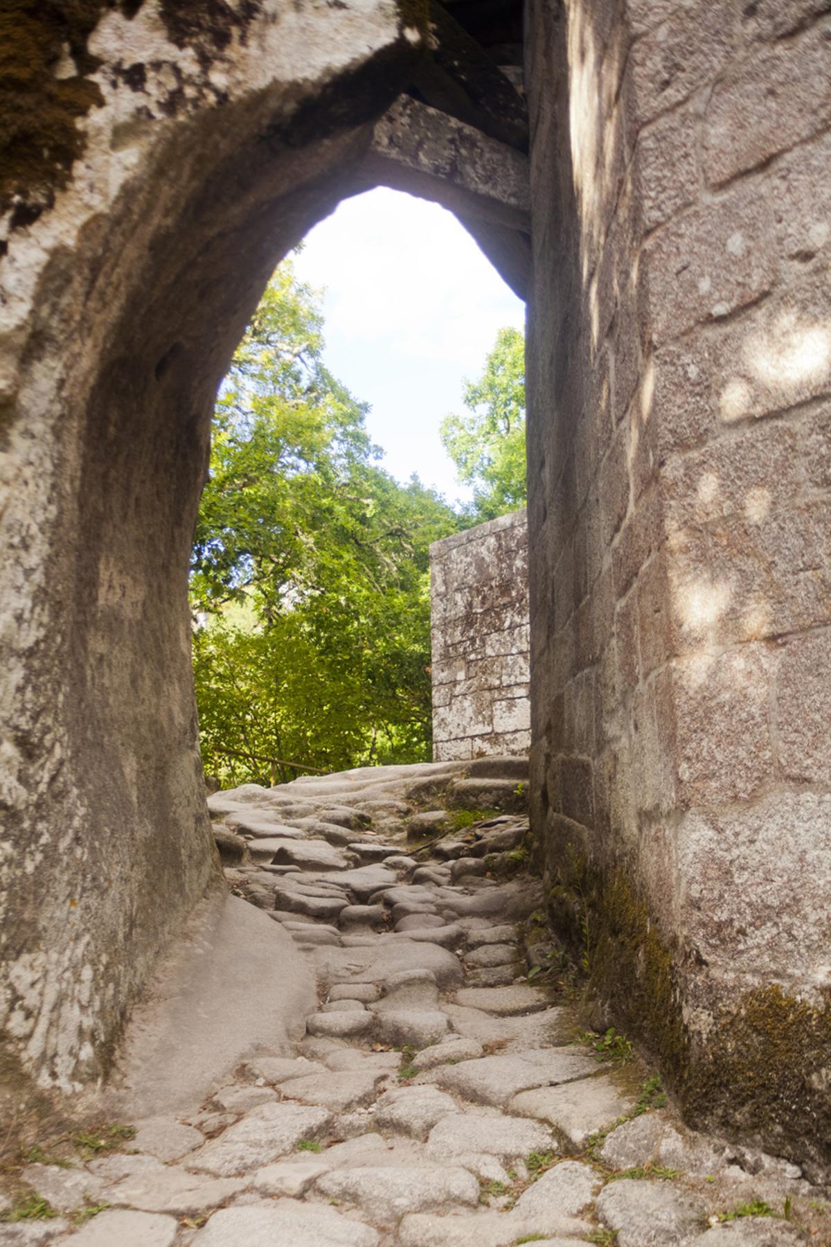 Monasterio de San Pedro de Rocas, Esgos, provincia de Ourense