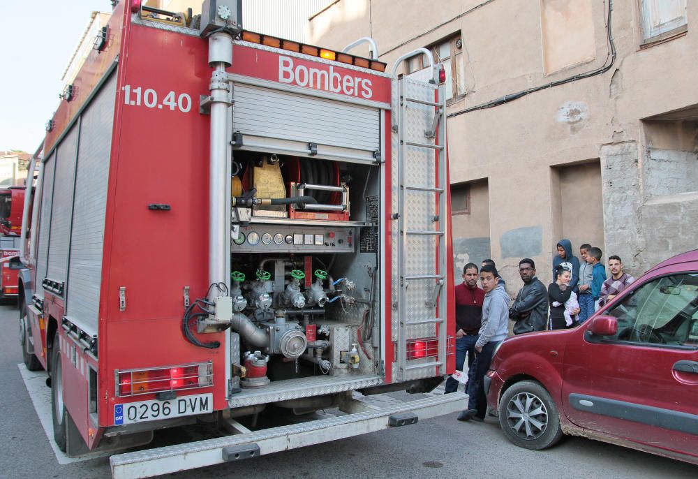 Incendi al carrer General Prim de Manresa