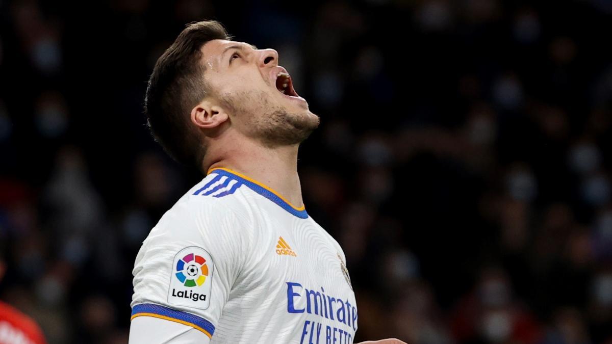 Luka Jovic intentará salir del Real Madrid este verano
