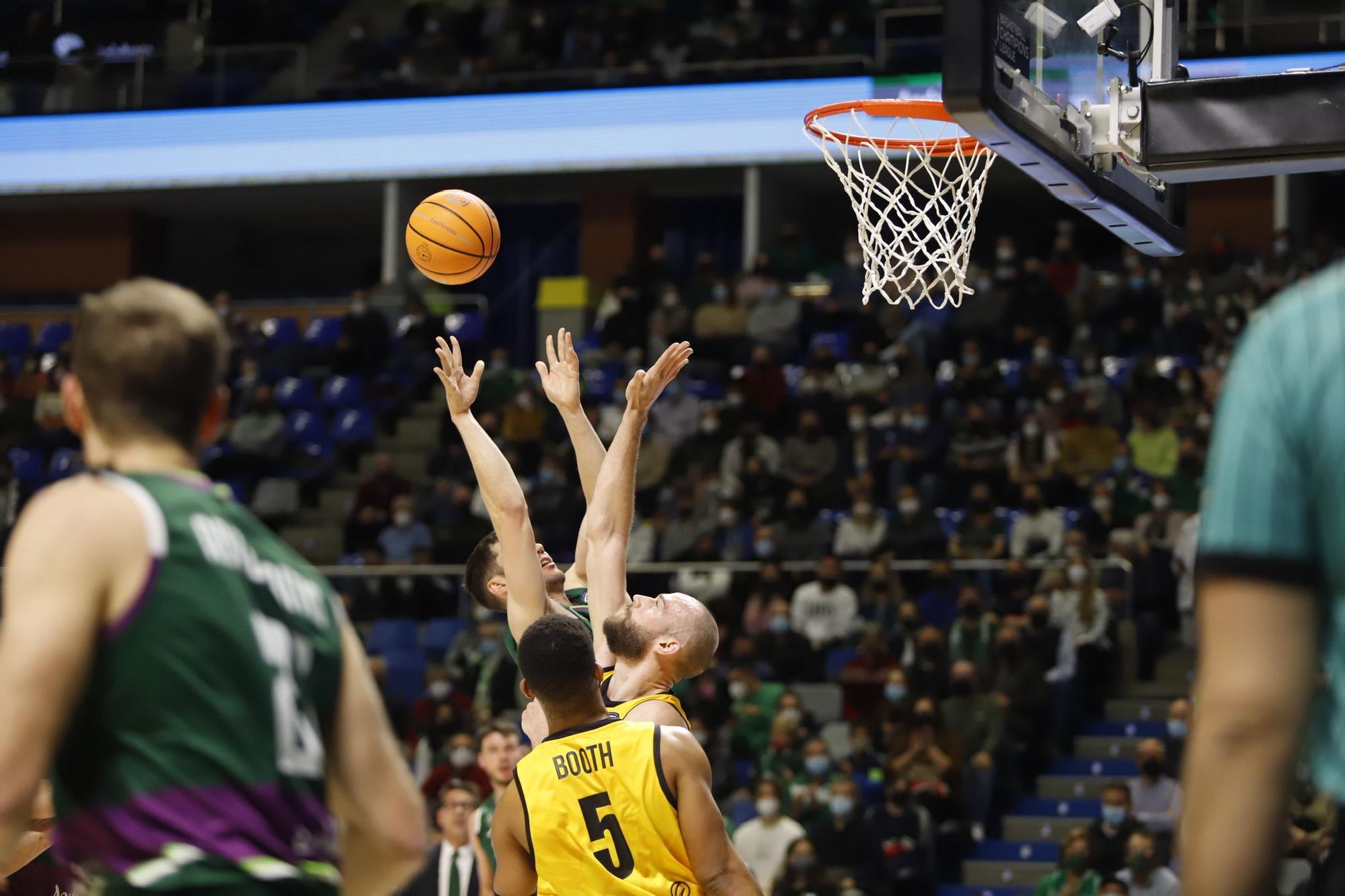 Las imágenes del Unicaja - Filou Oostende de la BCL