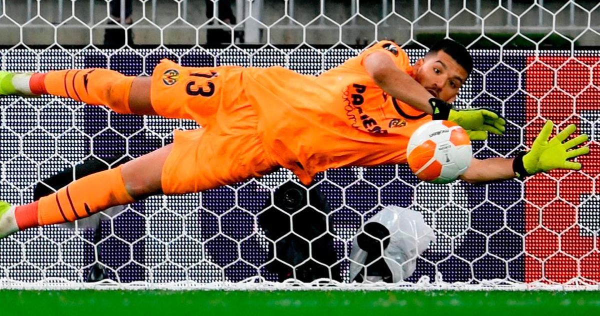 El penalti que marcó Rulli a De Gea en la final de la Europa League