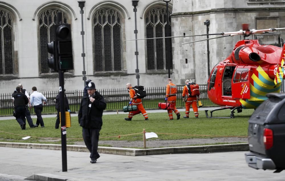 Atentado terrorista en las inmediaciones del Parlamento británico.