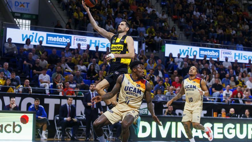 El último cuarto condena al UCAM en Tenerife (75-73)