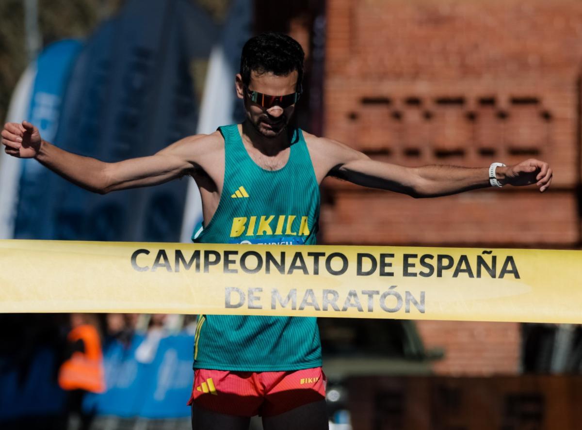 Ricardo Rosado, entrando en meta.
