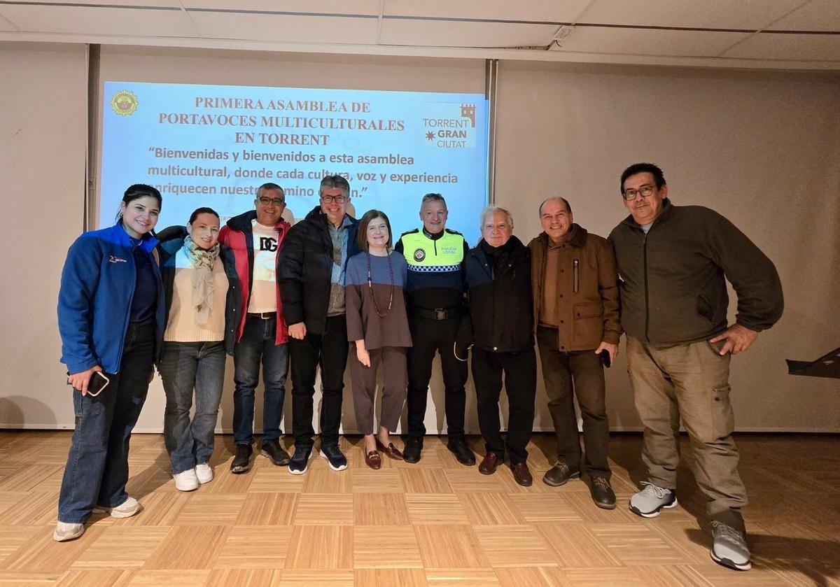 Primera asamblea de portavoces interculturales.