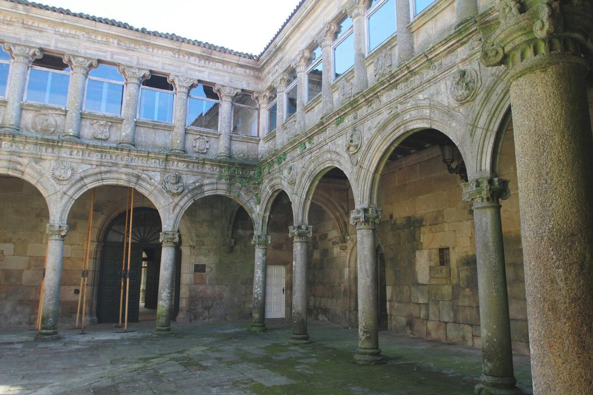 Así es la antigua sala de los monjes convertida en biblioteca pública en Montederramo