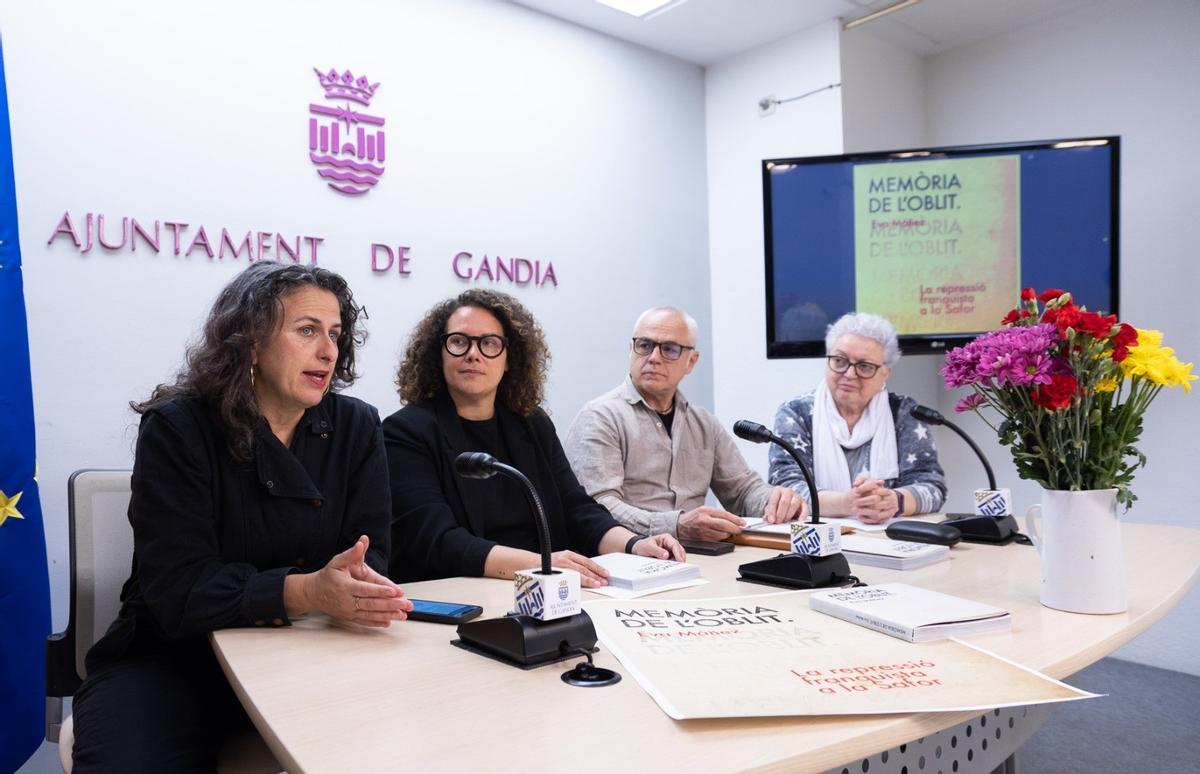 Presentación del libro "Memòria de l'oblit".