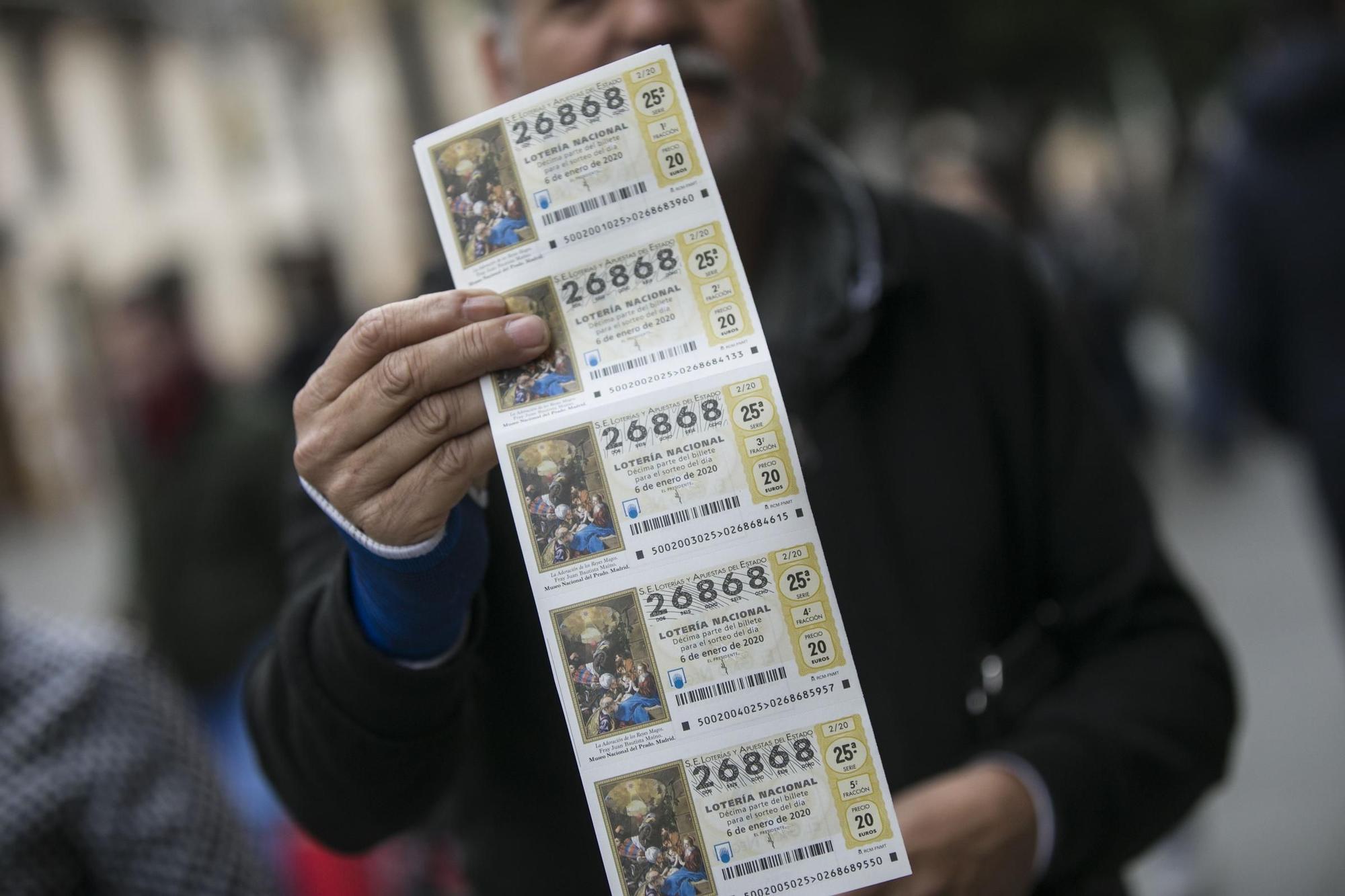 Décimos de la Lotería del Niño.