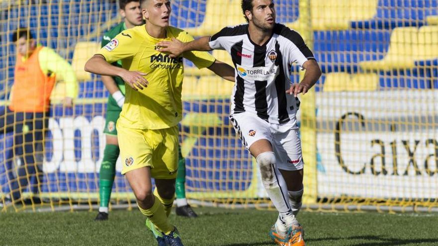 Esaú Rojo renueva con el Castellón hasta final de temporada