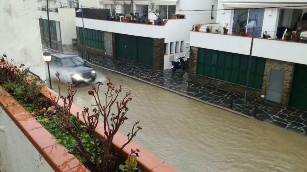 Temporal de vent i aigua a les comarques gironines