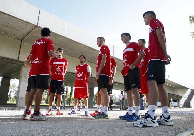 Fotogalería del primer entrenamiento del CAI Zaragoza