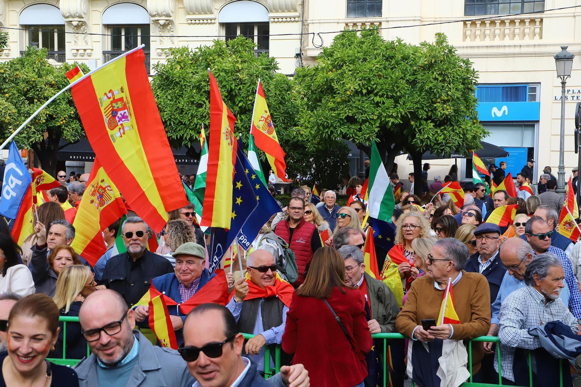 El PP de Córdoba congrega en Las Tendillas a miles de personas contra la amnistía