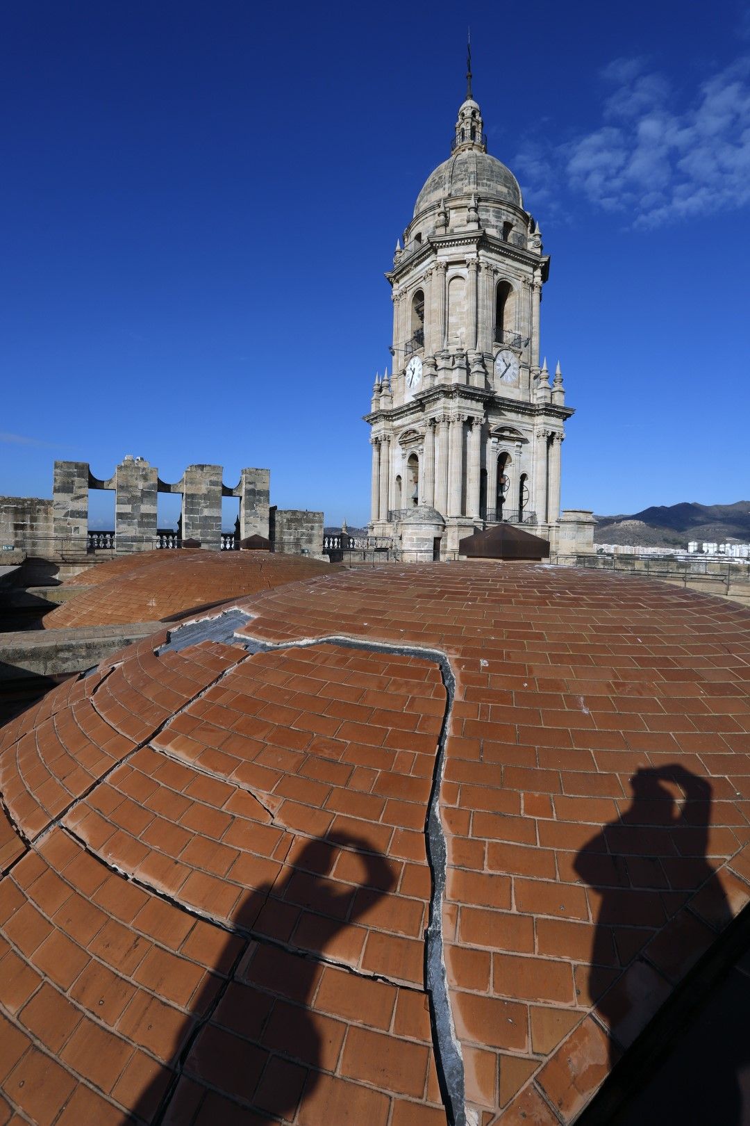 Campaña del Obispado para buscar fondos para construir el tejado de la Catedral