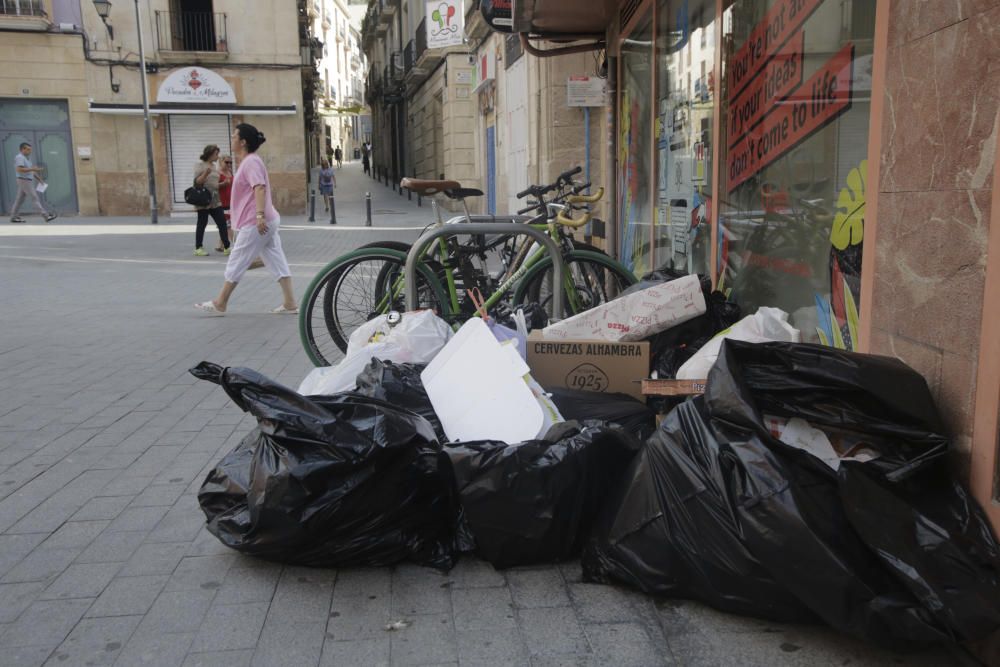 Basura en las calles de Alicante