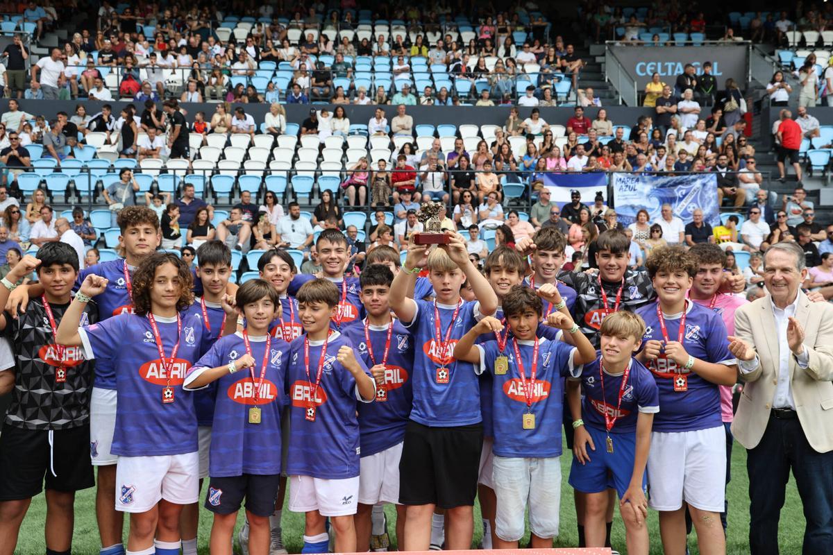El estadio de Balaídos acogió las 18 finales de la última edición de la Vigo Cup, así como sus correspondientes entregas de premios.