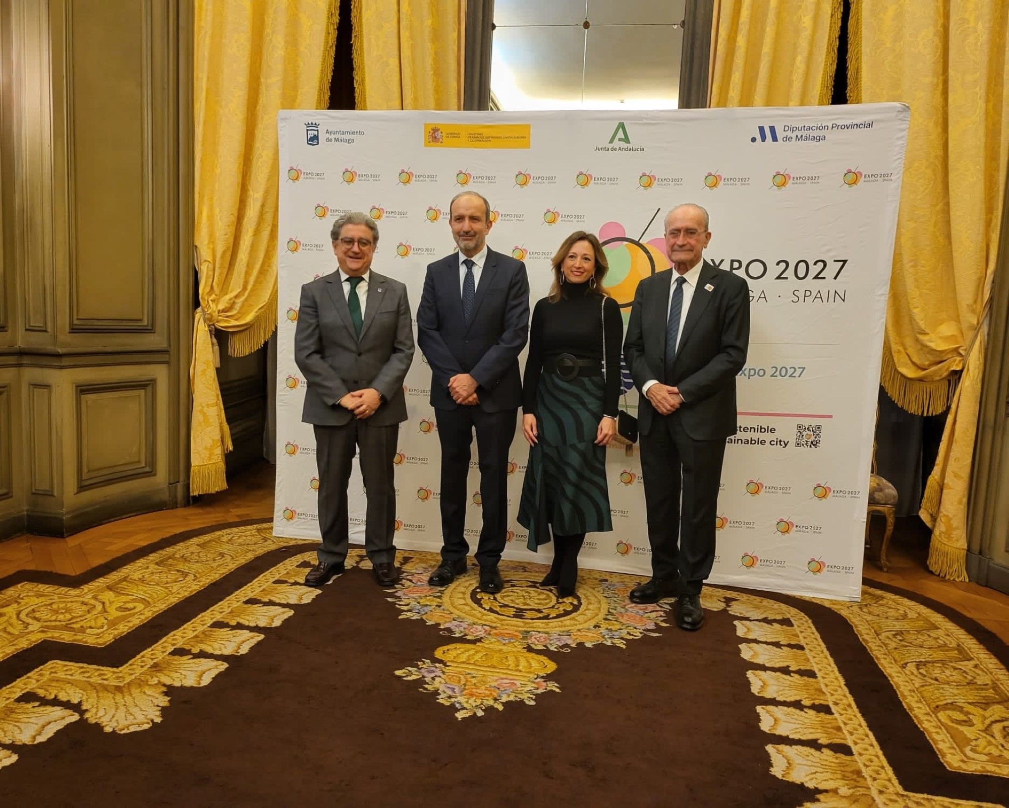 Recepción en la Residencia de la Embajada de España en París, con motivo de la candidatura de Málaga a la Expo 2027