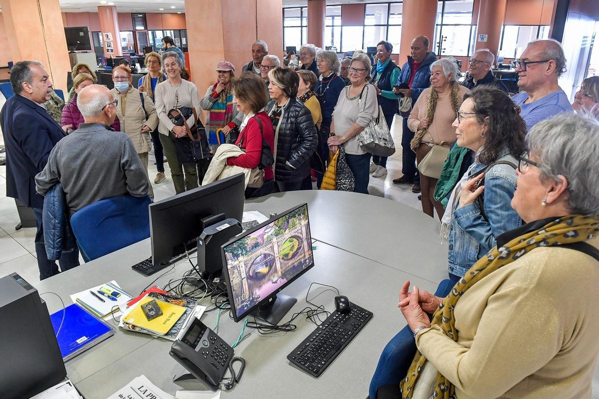 Visita de los alumnos de Peritia et doctrina de la ULPGC al periódico LA PROVINCIA Visita de los alumnos de Peritia et doctrina de la ULPGC al periódico LA PROVINCIA