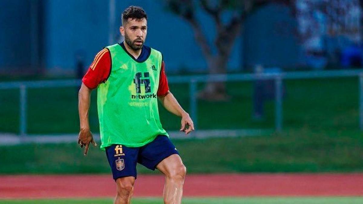 Jordi Alba entrenando con la Selección